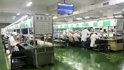 實(shí)拍探秘 走進(jìn)合眾思?jí)焉钲诠S，揭秘電子產(chǎn)品銷(xiāo)售背后的科技力量